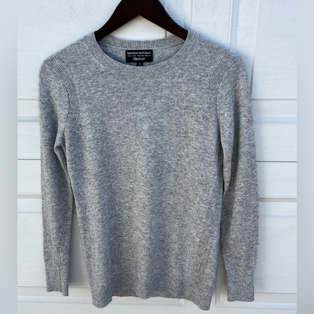 Women's Banana Republic  Filpucci Wool/ Cashmere  Blend Sweater grey S
